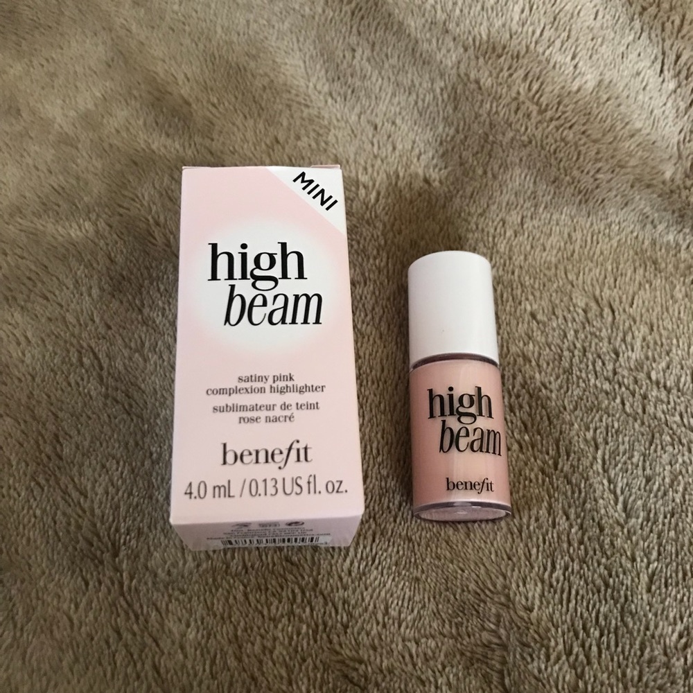 Brand New🌸 Benefit High Beam Highlighter✨
